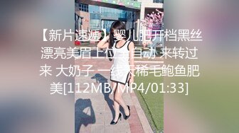 家庭网络摄像头被黑TP基层干部大叔下午没事约情妇到家里来啪啪啪大叔还挺猛的打炮体位奇特还是内射