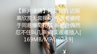 哺乳期的大奶子风骚御姐露脸性瘾上来了挡不住，给大哥深喉大鸡巴，直接站着爆草大奶子直晃眼，还有奶水在流1