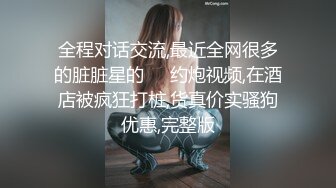 小吃店女厕全景偷拍花裙少妇撅着屁股尿尿肥美鲍鱼刚好呈现在眼前