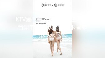 化妆间后入骚女友