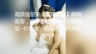 双女王御姐调教✿带闺蜜一起调教下贱小母狗，舔脚言语羞辱女人才最了解女人，性感尤物小姐姐私下如此反差